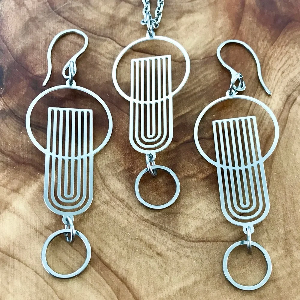 🆕 All As One Laser Cut Necklace and Earrings Set Stainless Steel - Picture 2 of 6
